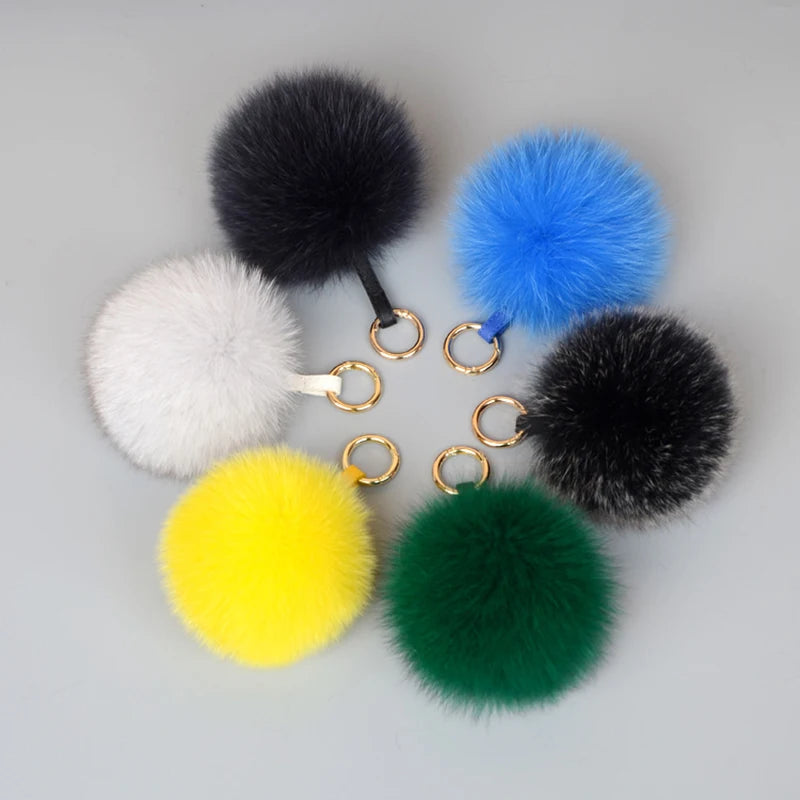 2024 Luxury 13cm Fluffy Real Fox Fur Ball Pom Poms Fur Pompom High Quality Keychain Car Key Chain Metal Ring Pendant For Women