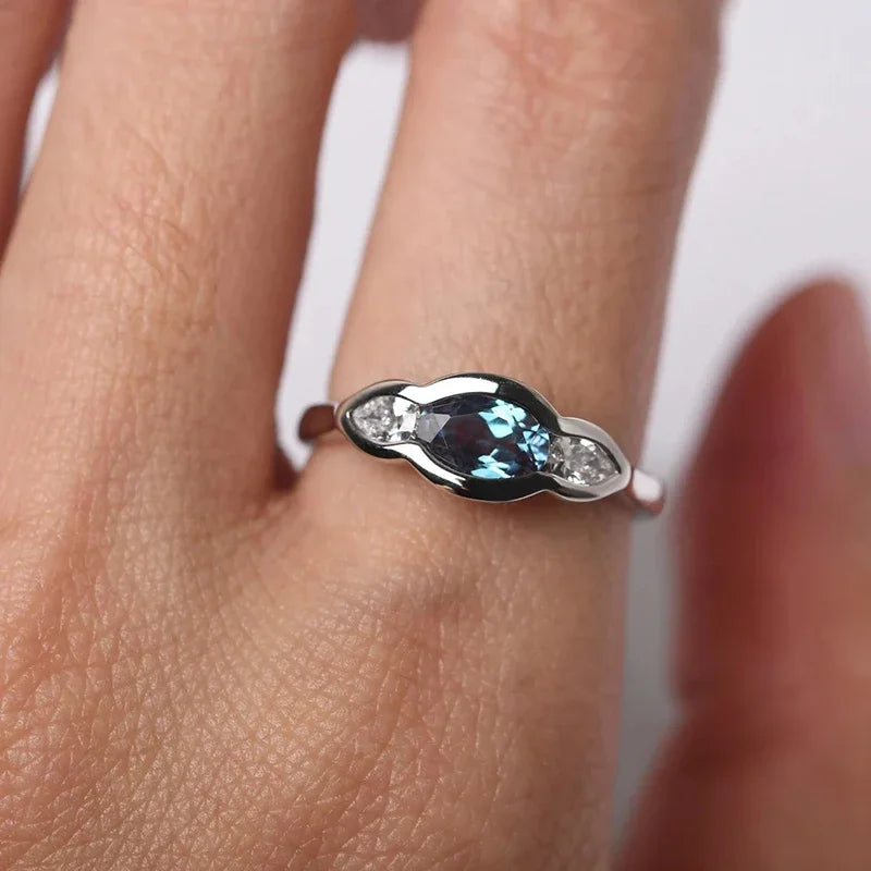 CAOSHI Fashion Female Wedding Band Bright Blue/White Zirconia Crystal Finger Ring for Engagement Ceremony Trendy Accessories